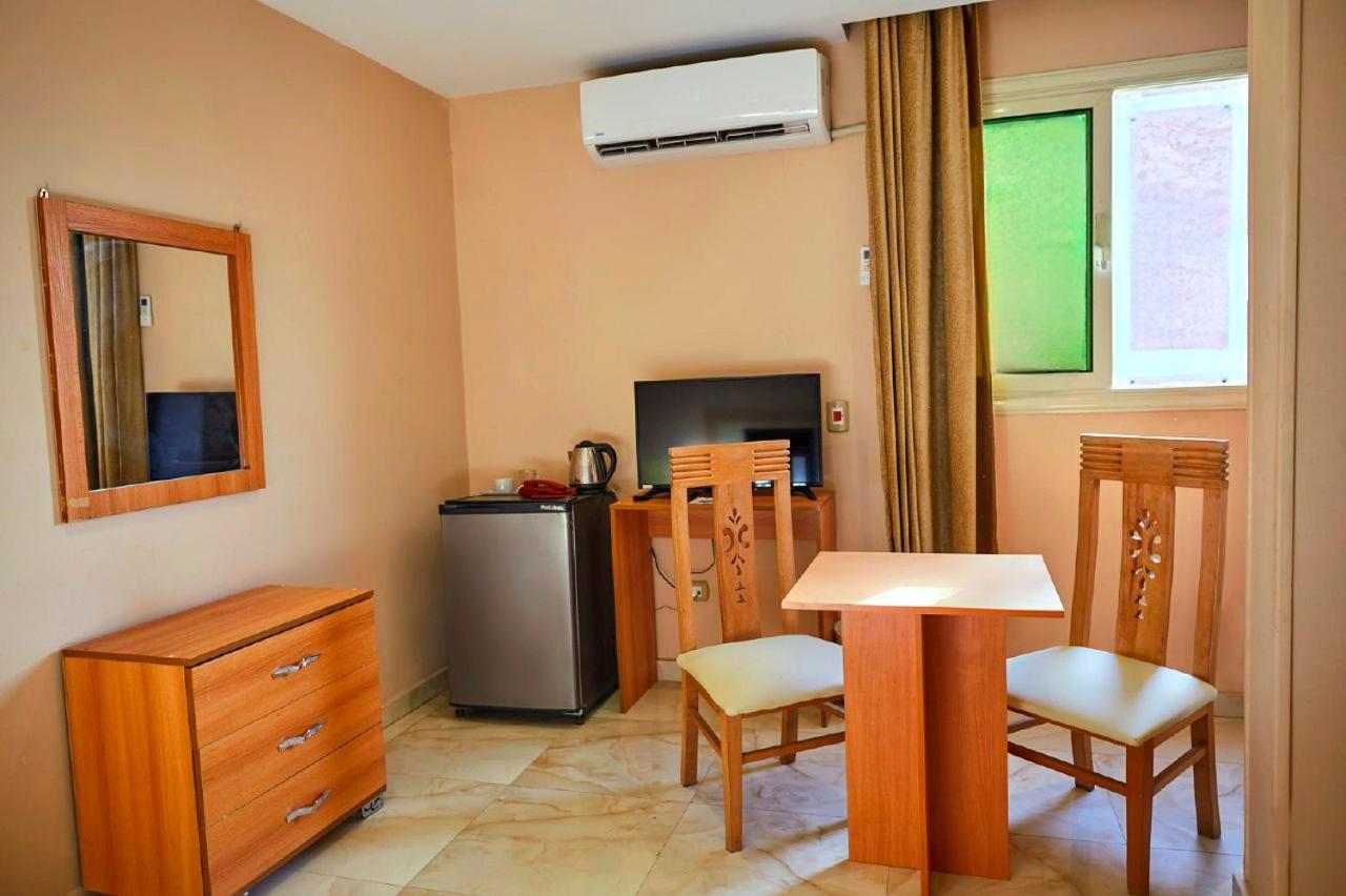 Grand Golden Pyramids View Hotel Kafret el-Gabal Εξωτερικό φωτογραφία
