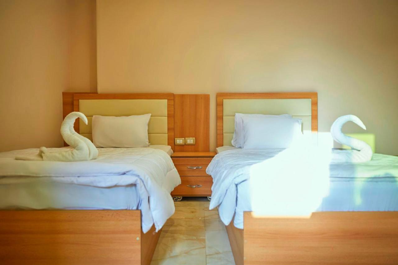 Grand Golden Pyramids View Hotel Kafret el-Gabal Εξωτερικό φωτογραφία
