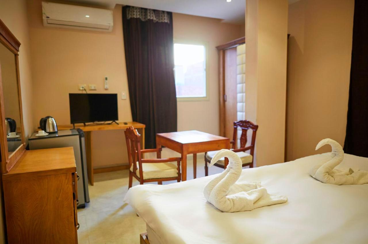 Grand Golden Pyramids View Hotel Kafret el-Gabal Εξωτερικό φωτογραφία