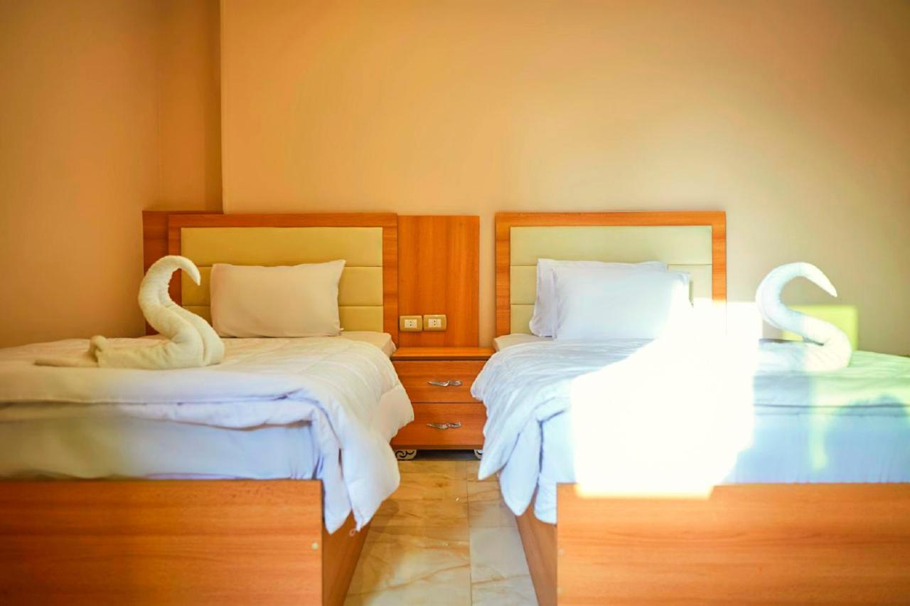 Grand Golden Pyramids View Hotel Kafret el-Gabal Εξωτερικό φωτογραφία